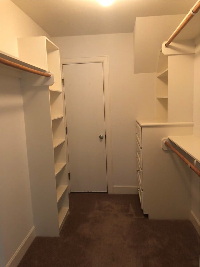 Building Photo - 3656 Main Plaza Dr