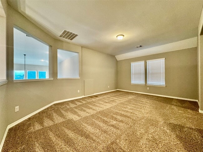 Building Photo - 28622 Monarch Cliffs Dr