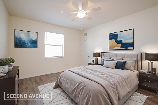 Building Photo - 2721 NW 18th Pl