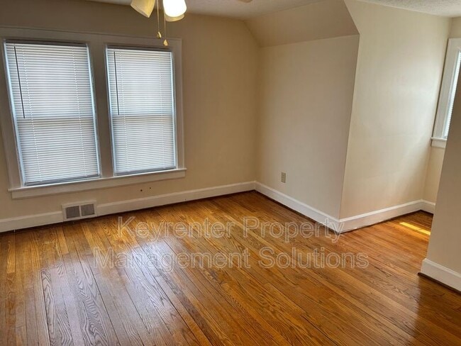 Building Photo - 129 Dupont Cir