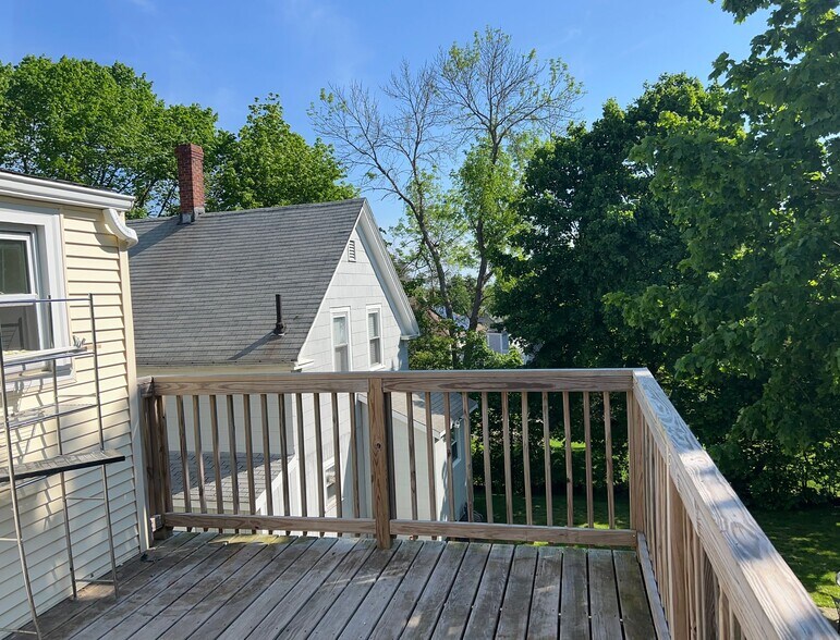 Building Photo - 58 S Cherry St