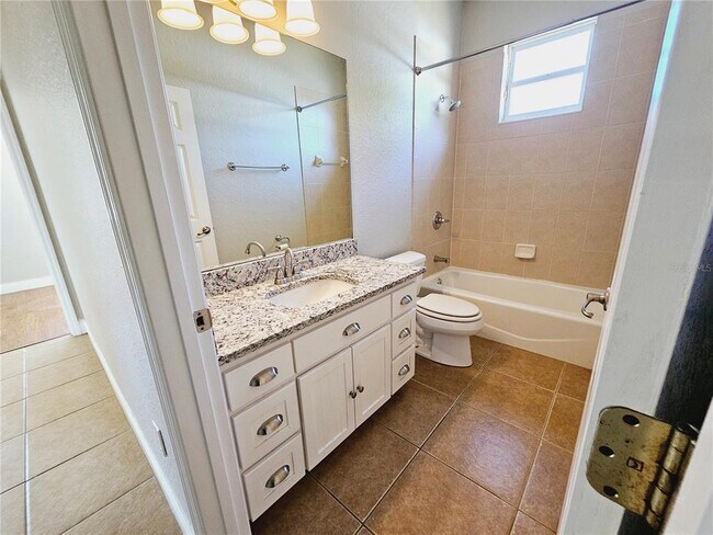 Building Photo - 1930 Saddlewood Ct