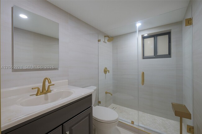 Building Photo - 8760 SW 133rd Ave