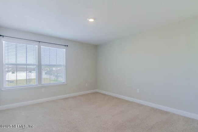 Building Photo - 258 Thistleton Wy