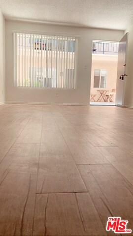 Building Photo - 518 Raymond Ave