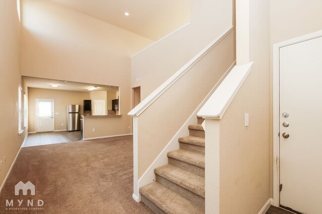 Building Photo - 12213 Waterford Run Way