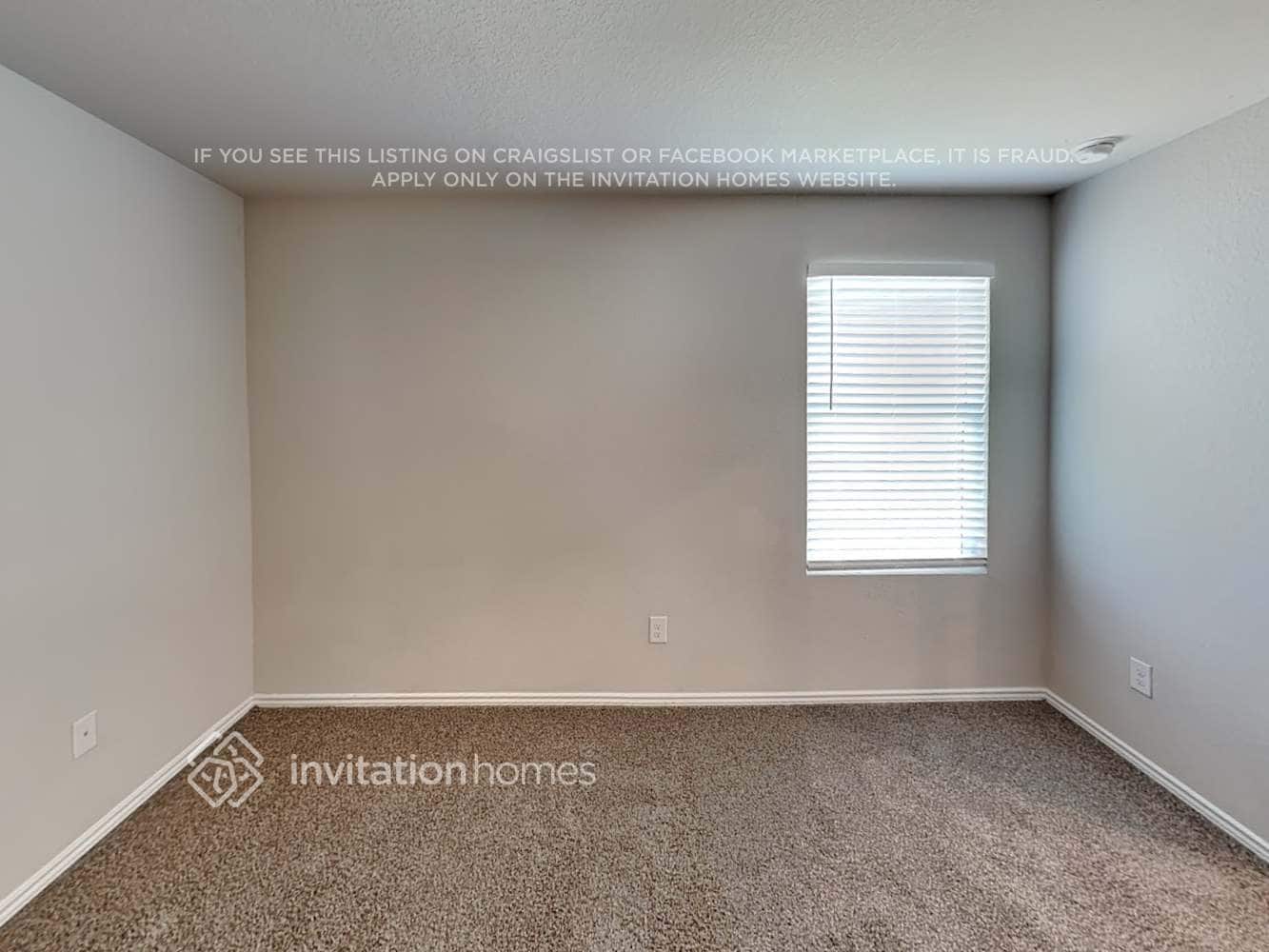 Building Photo - 7311 Avila Vis