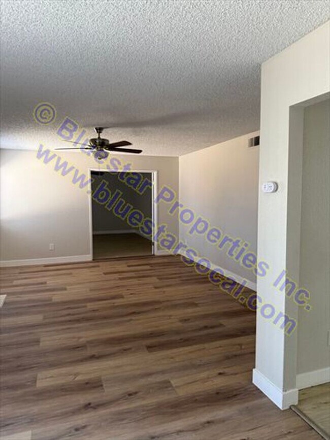 Building Photo - GREAT 2 STORY HOME!! CALL AND APPLY TODAY!