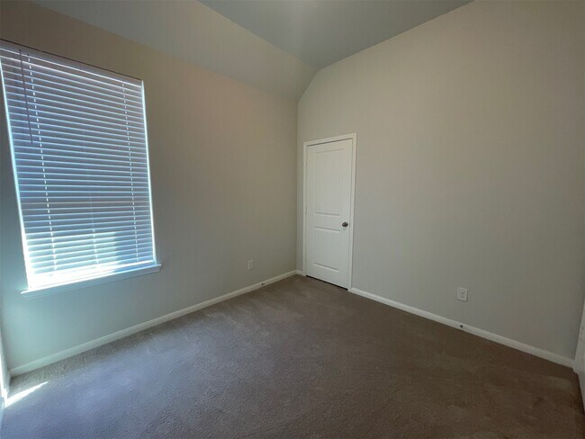 Building Photo - 12614 White Pelican Ct