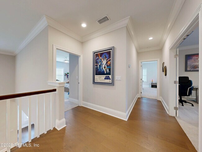 Building Photo - 401 Payasada Lakes Ave