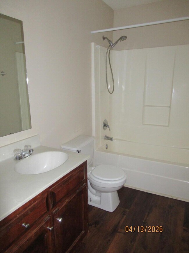 Building Photo - 3590 Oleander Dr