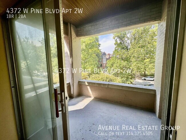 Building Photo - 4372 W Pine Blvd