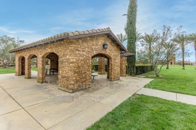 Building Photo - 4042 Trenton Ave