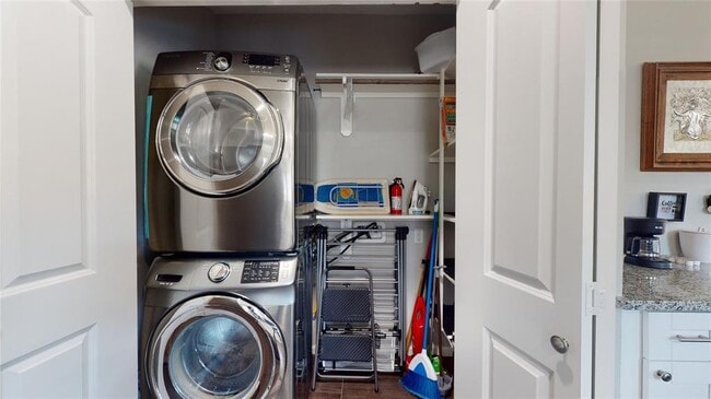 Building Photo - 1201 Northwood St