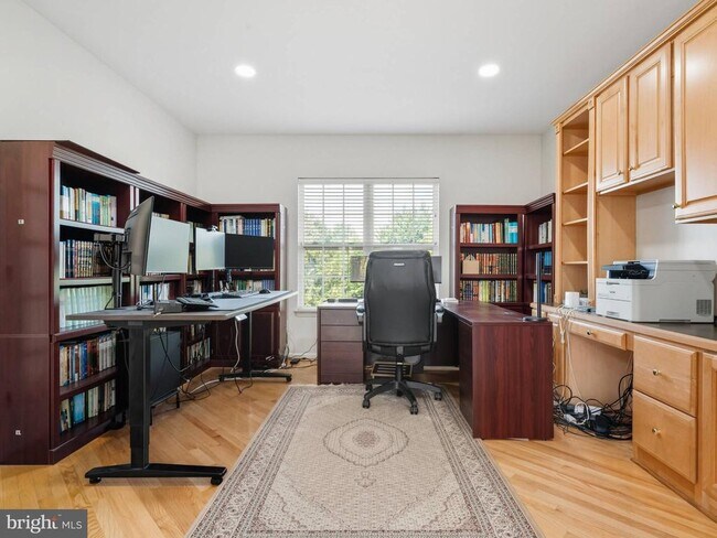Building Photo - 14301 Autumn Crest Rd