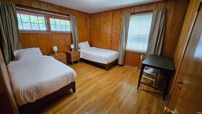 Building Photo - 509 S Swain Ave