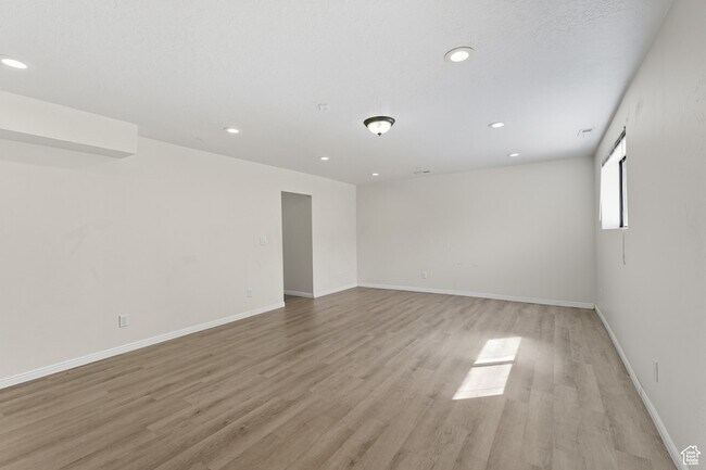 Building Photo - 2748 S 1100 E