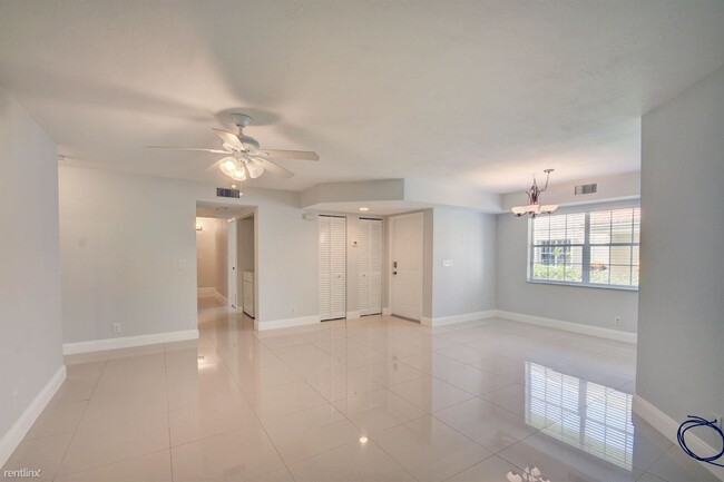 Building Photo - 3 br, 2 bath Condo - 17266 Boca Club Blvd ...