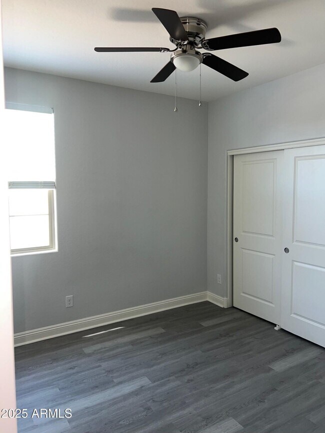 Building Photo - 11451 S Orion Dr