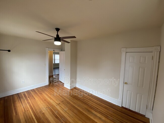 Building Photo - 320 Wolfe St