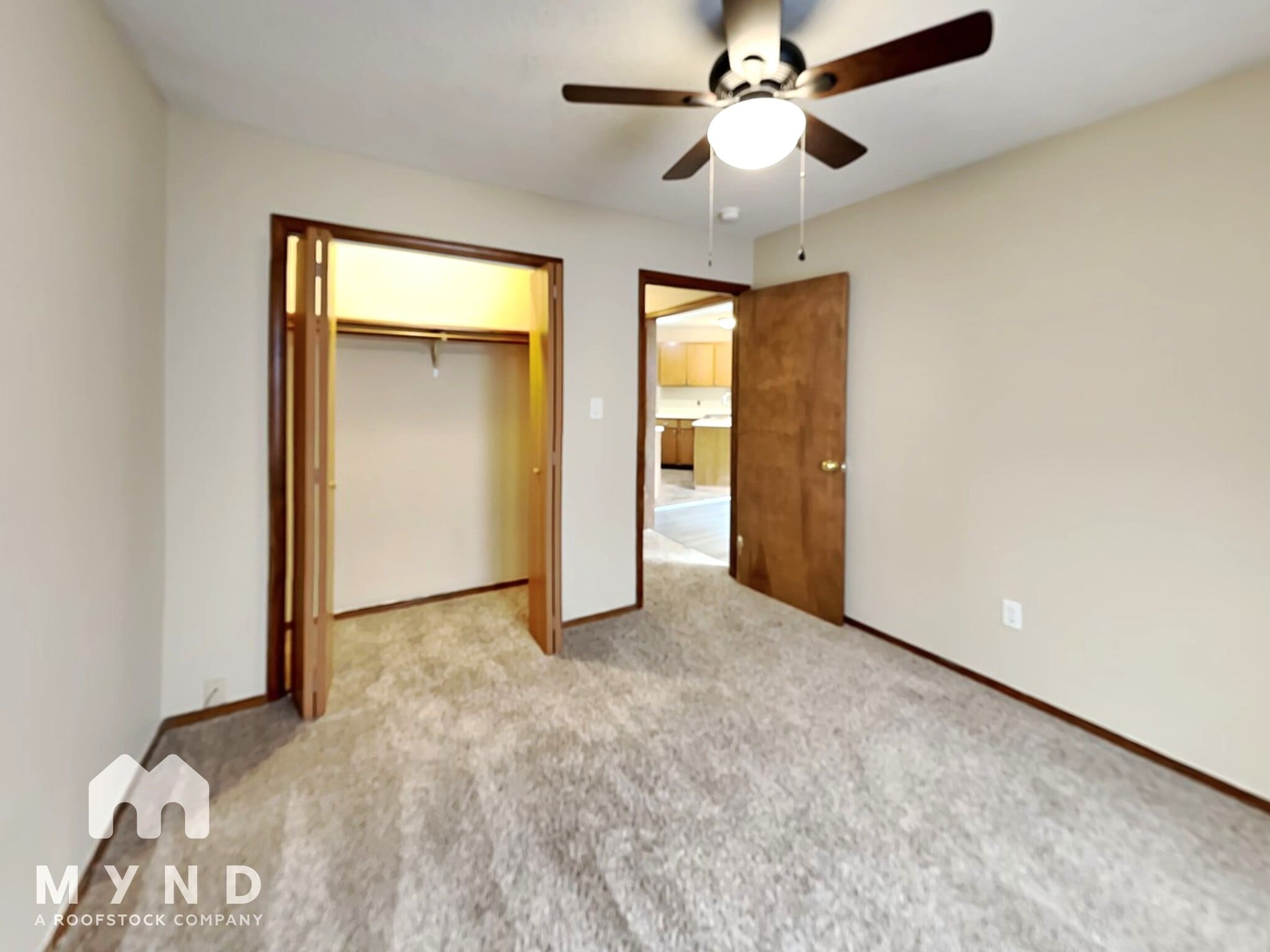 Building Photo - 2527 W Buena Vista St