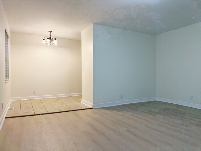 Building Photo - 607-609 Cypress St