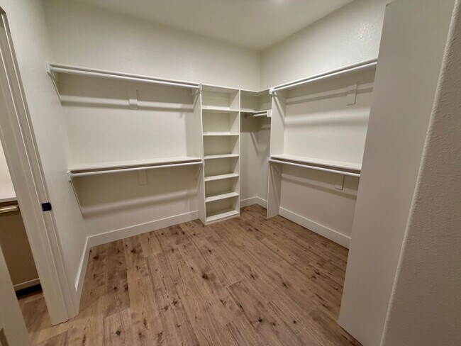 Building Photo - 509 Waggoner Ln