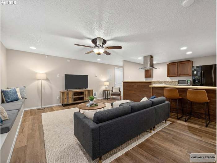 Virtually Staged - 14811 NE 249th St
