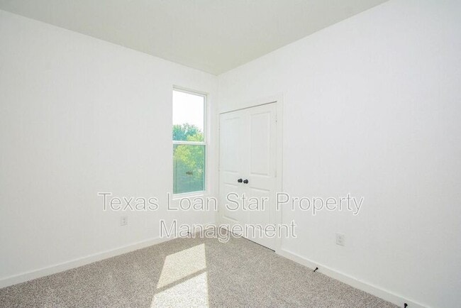 Building Photo - 4358 Clover St