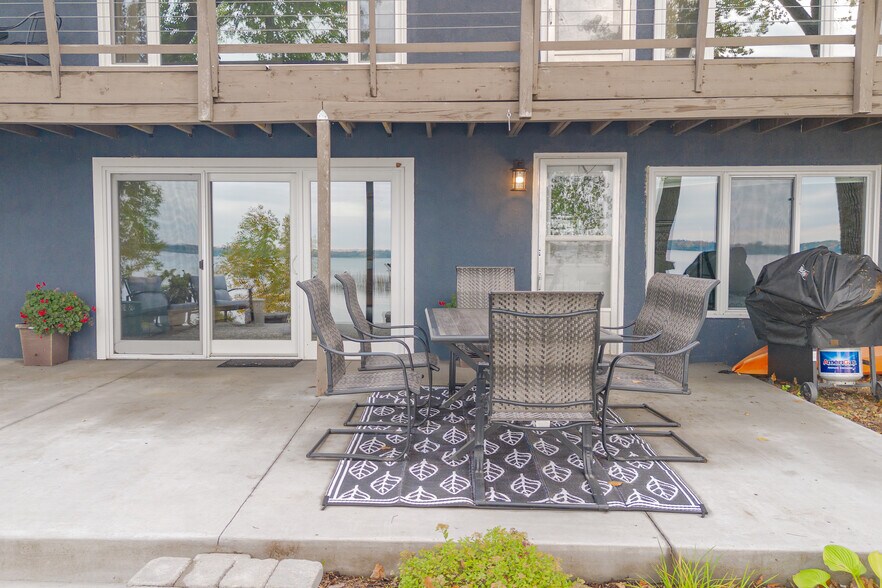 Building Photo - 6806 Sunset Strip NW