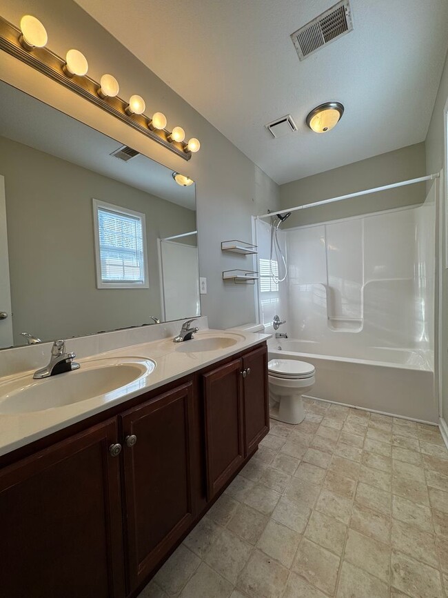 Building Photo - Beautiful Single Family Home