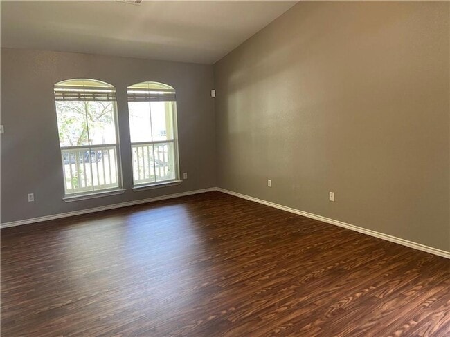 Building Photo - 1513 Big Bend Dr