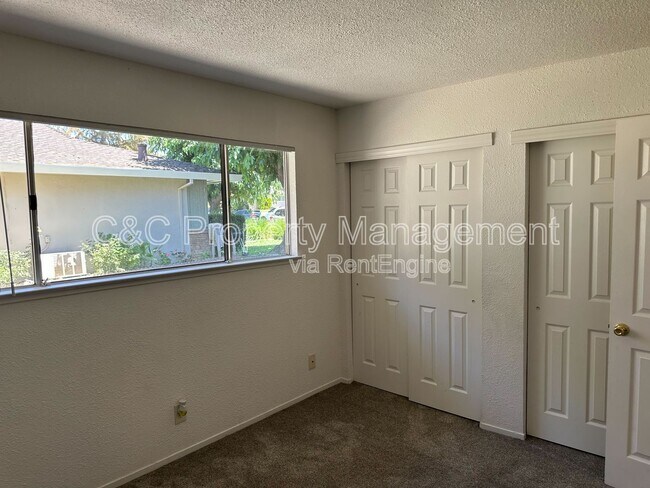 Building Photo - 4513 Greenholme Dr