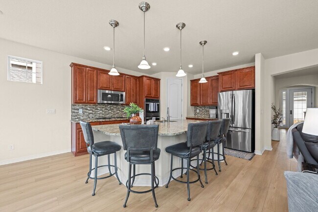 Building Photo - 2414 Leafdale Cir