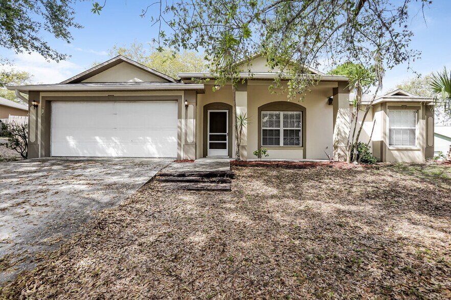 Primary Photo - 914 Arbor Hill Cir