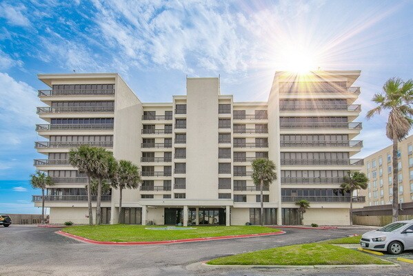 Building Photo - 15002 Windward Dr