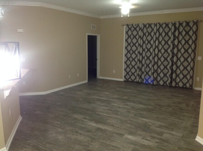 Building Photo - 785 Oakleaf Plantation Pkwy