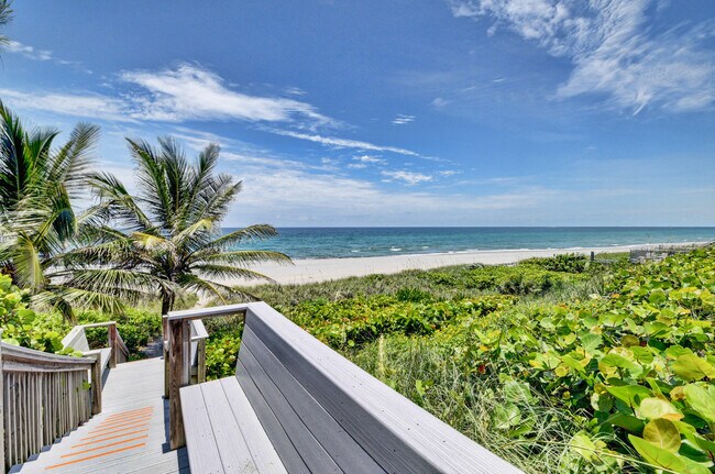 Building Photo - 2121 N Ocean Blvd