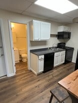 Building Photo - 212 Clay Ave