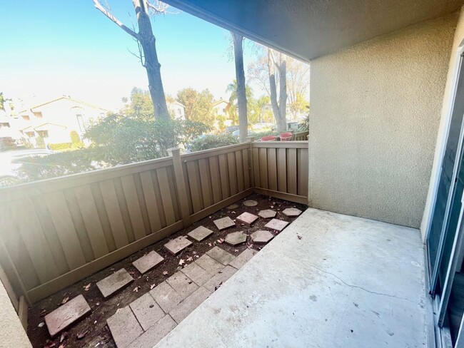 Building Photo - 1 Bedroom 1 Bath Condo (Pacific Beach)