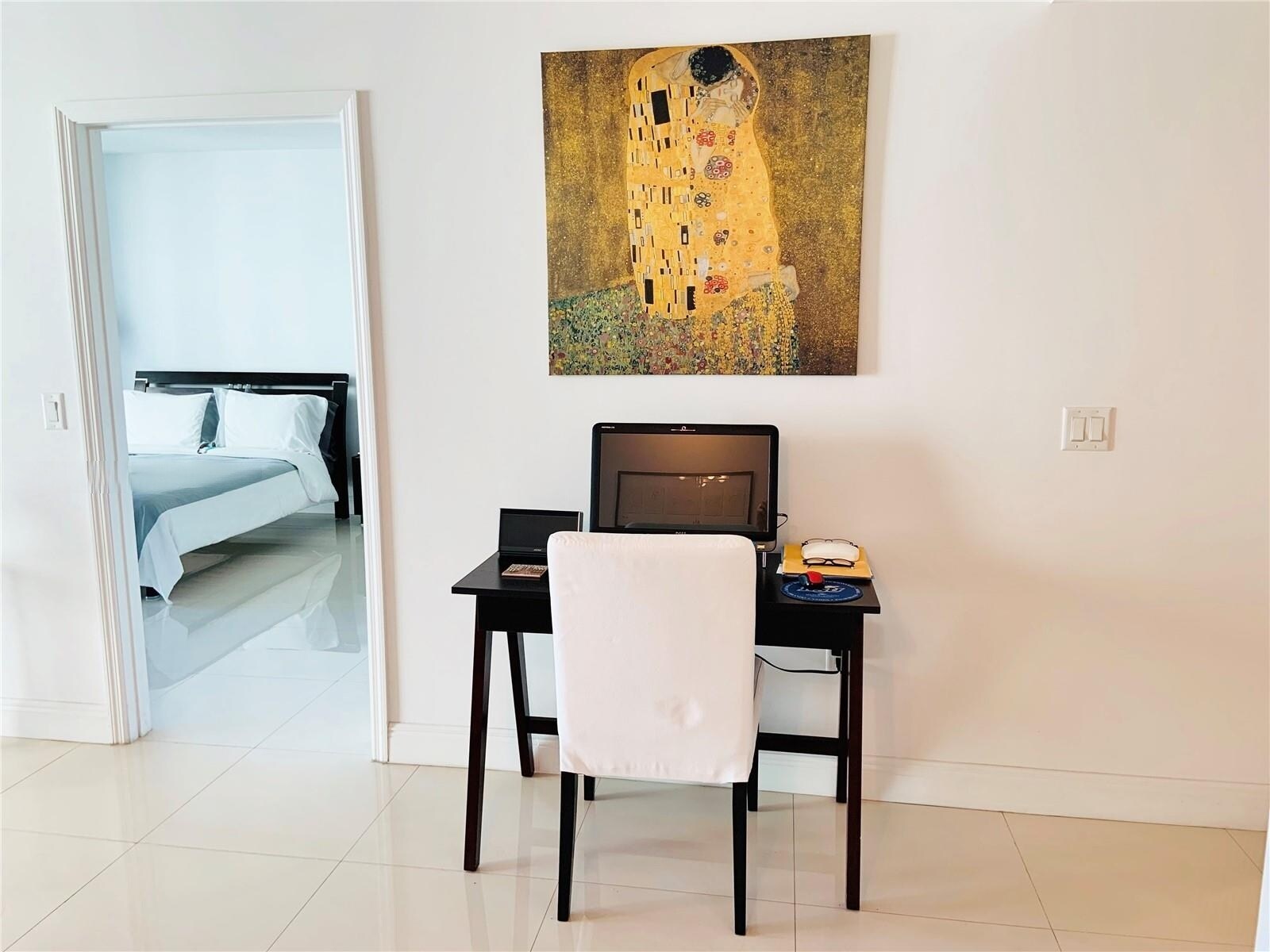 Building Photo - 1250 S Miami Ave