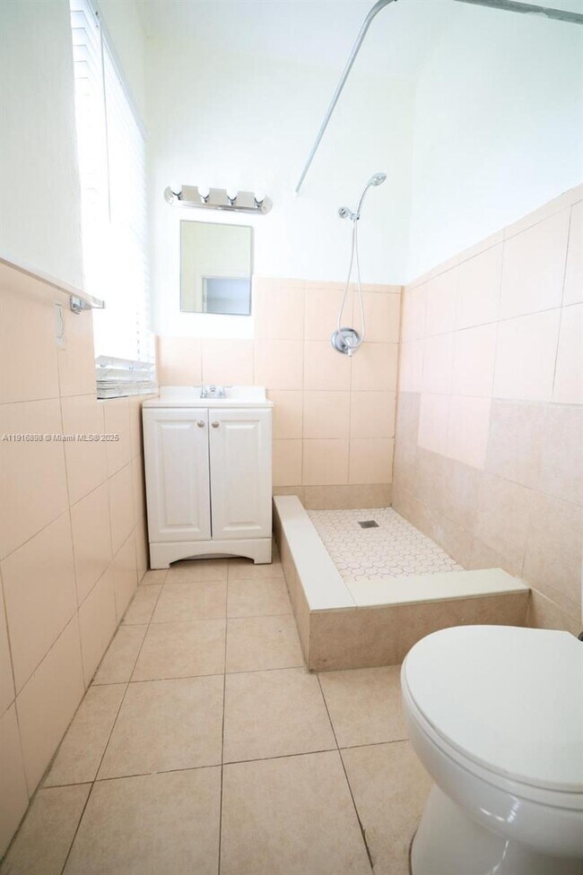 Building Photo - 2300 W Flagler St