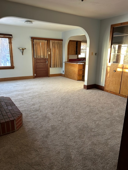 Building Photo - 213 S Wilmoth Ave