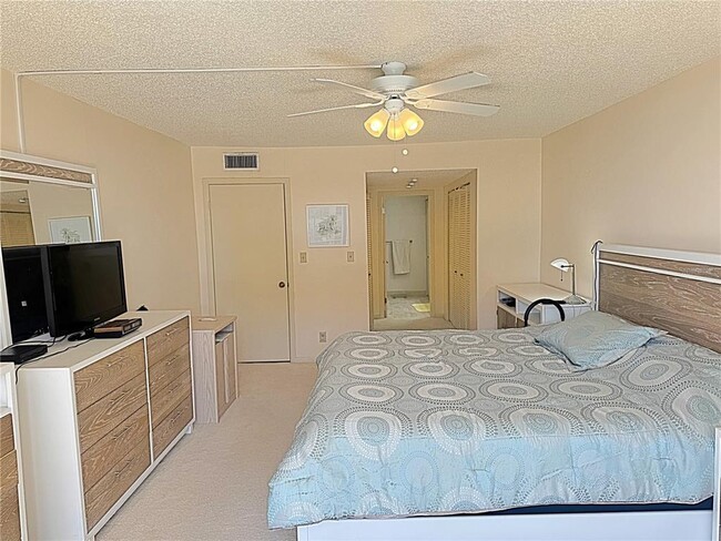 Building Photo - 1460 Gulf Blvd