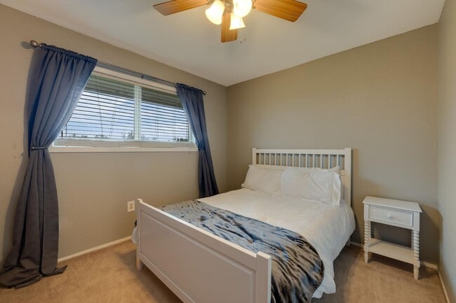 Building Photo - 12707 Leo Ln