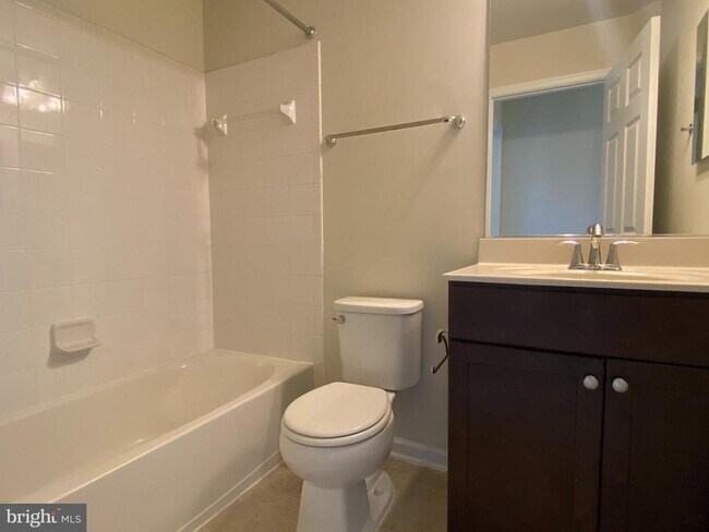 Building Photo - 6173 Margarita Way