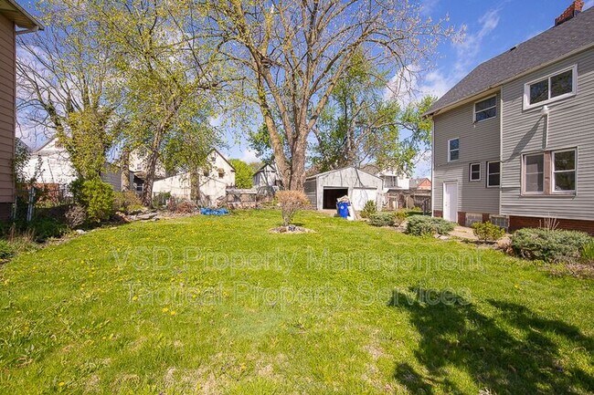Building Photo - 3484 W 60th St