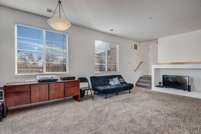 Building Photo - 2BD/2.5BA Condo with Parking Spot and Garage at Parkhill  AVAIL NOW!