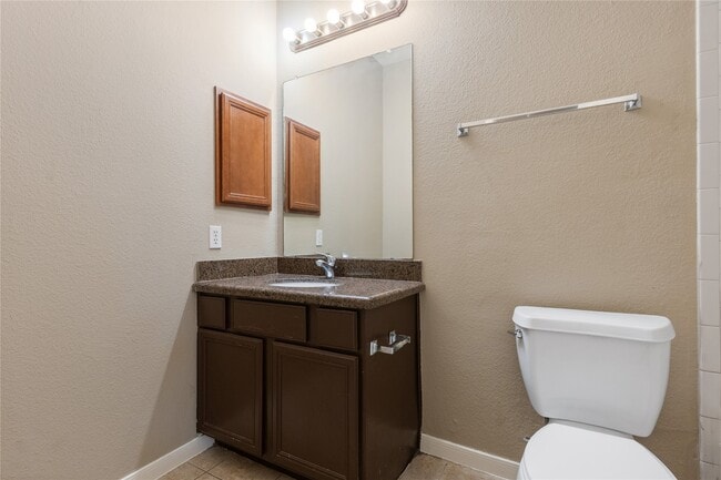 Building Photo - 9104 N Green River Dr