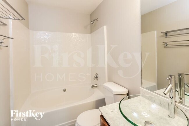 Building Photo - 10234 Orchard Grass Ct